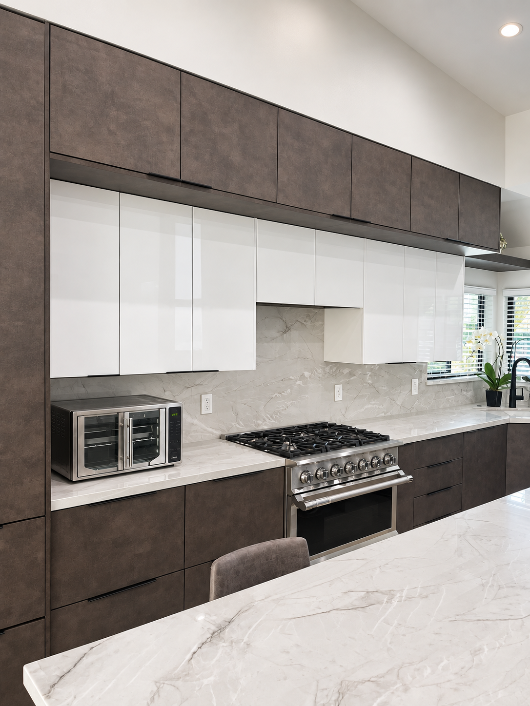 Contemporary Two Tone Kitchen completed by TS Construction